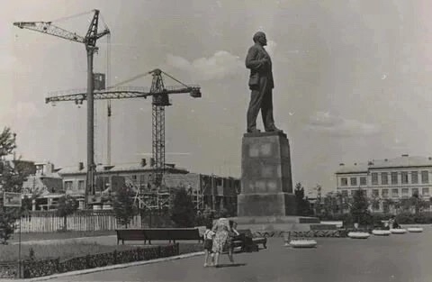 Обзорная экскурсия по улице Горького